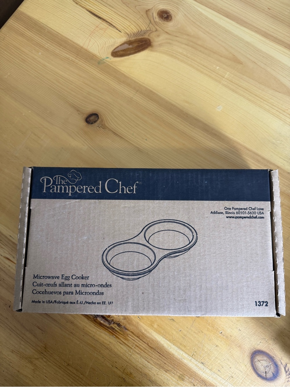 NIB The Pampered Chef Microwave Stoneware Egg Cooker 1372